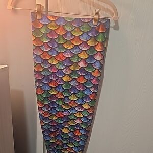 Colorful Mermaid Scale Pattern Swim Tail